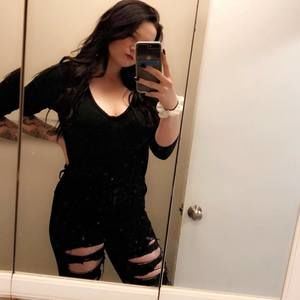 Meet your Posher, Chrissy